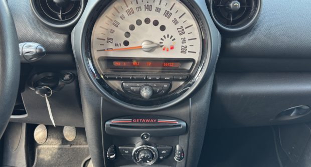MINI COUNTRYMAN 1.6 ONE 98 DC598YG (14)