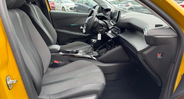 PEUGEOT 208 1.2 PURETECH 100 ALLURE PACK GM648CN (15)