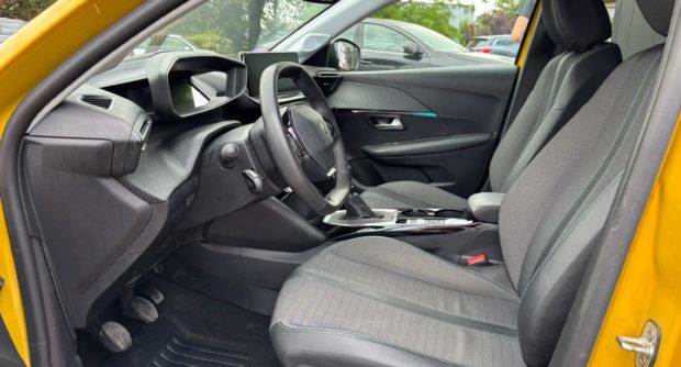PEUGEOT 208 1.2 PURETECH 100 ALLURE PACK GM648CN (6)