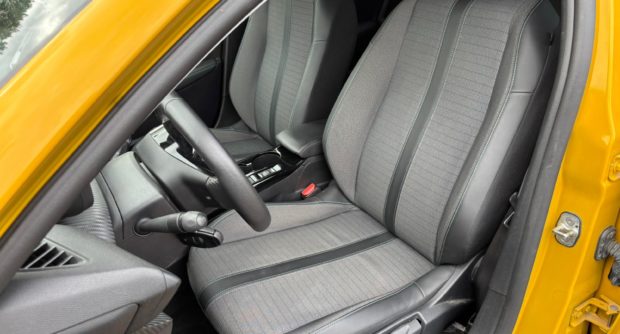 PEUGEOT 208 1.2 PURETECH 100 ALLURE PACK GM648CN (7)