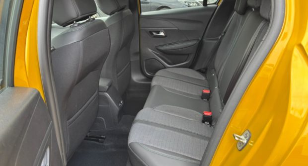 PEUGEOT 208 1.2 PURETECH 100 ALLURE PACK GM648CN (9)